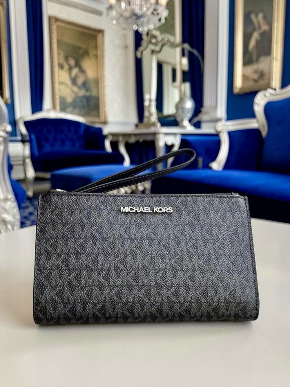 NWT! Michael Kors Jet Set Travel Double Zip Wristlet Wallet Black & Gray Logo